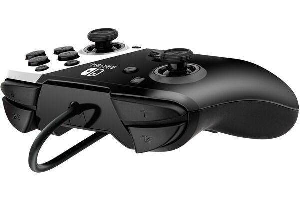 PDP Faceoff Deluxe+ Controller
