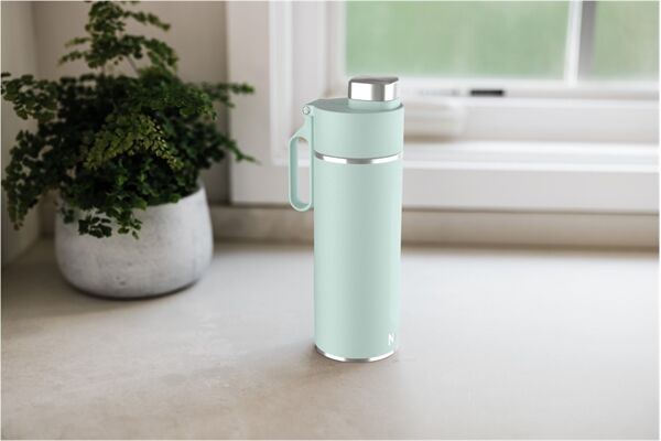 NINJA Thirsti 700 ml Reiseflasche