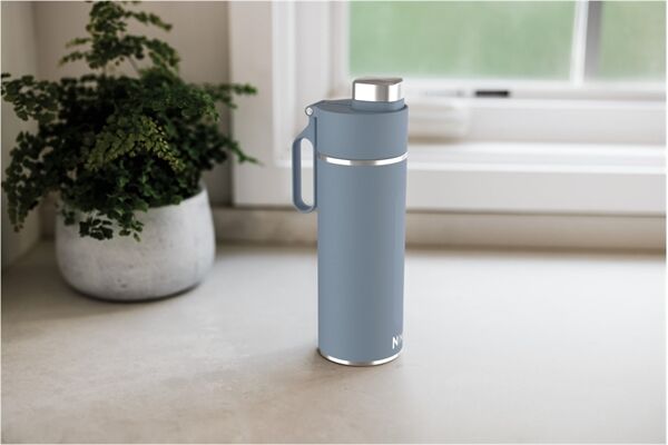 NINJA Thirsti 700 ml Reiseflasche