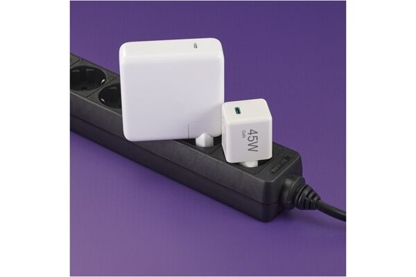 Hama Schnellladegerät (45W)