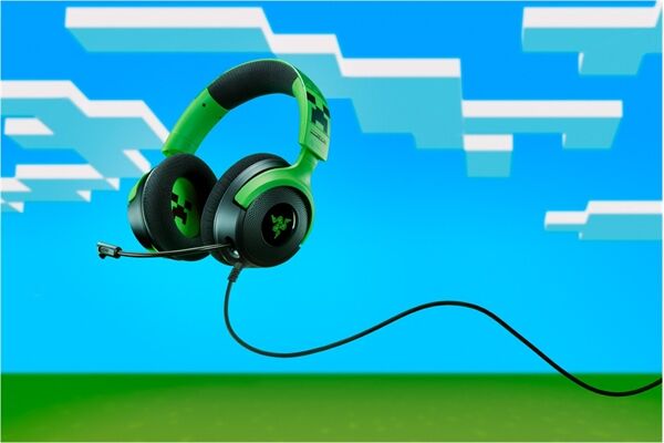 Razer Kraken V4 X Minecraft Edition