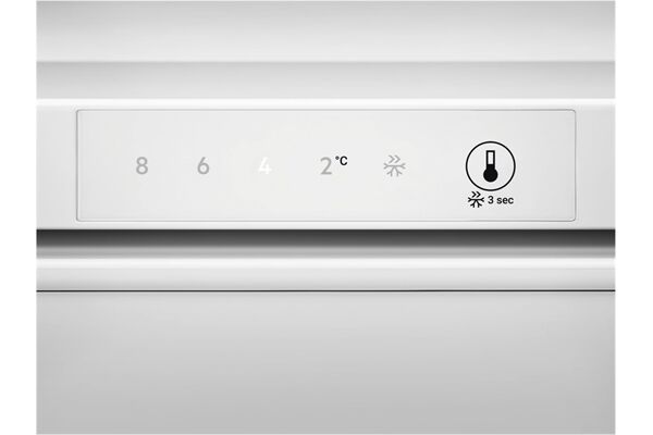 AEG RTS811DXAW