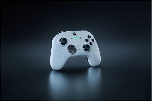 Razer Wolverine V3 Pro