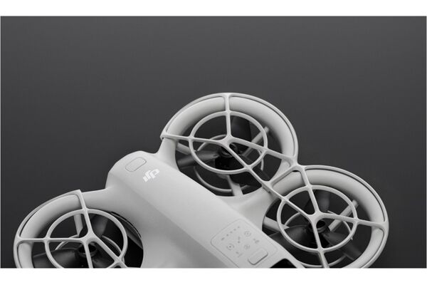 DJI Neo Motion Fly More Combo