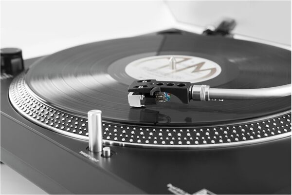Technisat TECHNIPLAYER LP 300, Plattenspieler mit