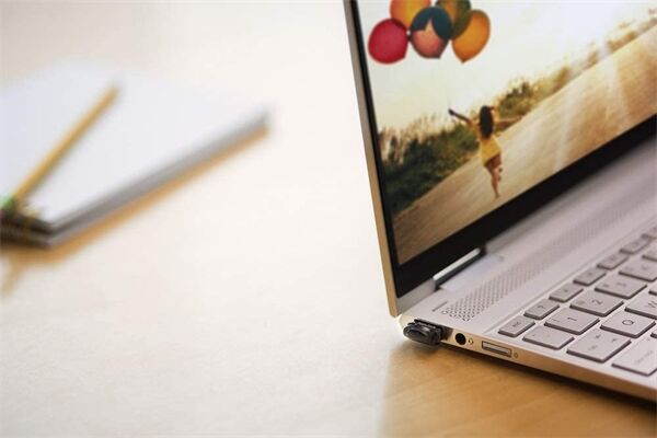 Sandisk Ultra Fit USB 3.1 64GB Schwarz