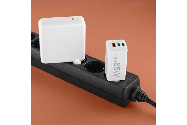 Hama Mini-Ladegerät (65W)_