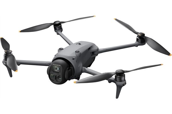 DJI Mavic 4 Pro Fly More Combo
