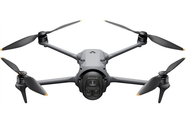 DJI Mavic 4 Pro Fly More Combo