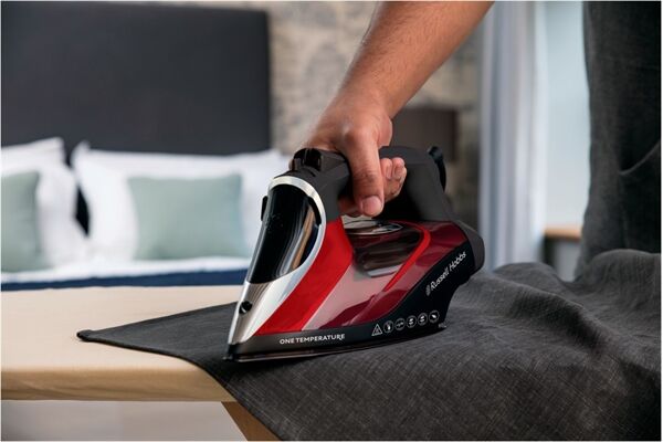 Russell Hobbs One Temperature Dampbügeleisen