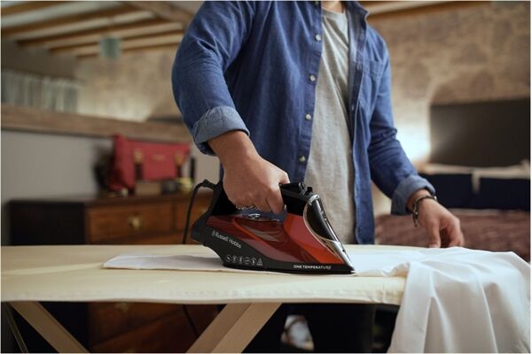 Russell Hobbs One Temperature Dampbügeleisen