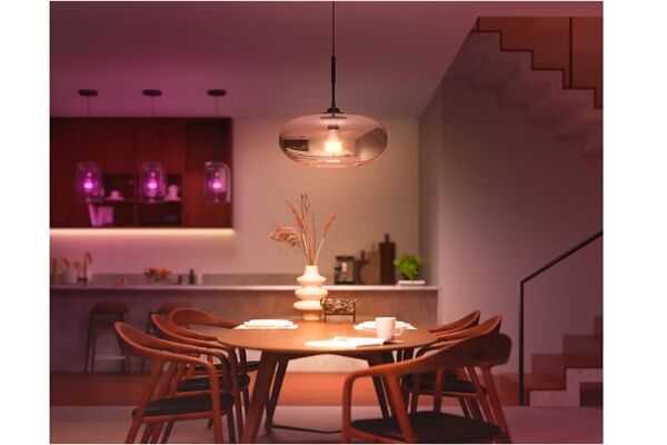 hue White & Col. Amb. E27 1100