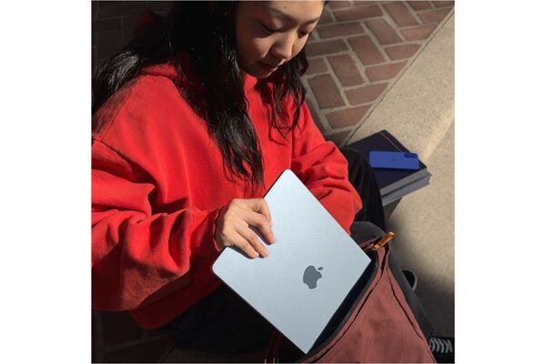Apple MacBook Air 13" (MW0Y3D/A)