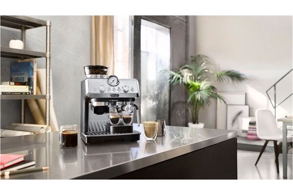 DeLonghi EC 9155.MB La Specialista Arte