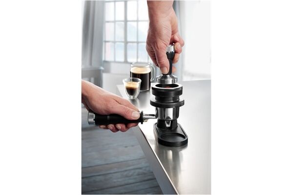 DeLonghi EC 9155.MB La Specialista Arte