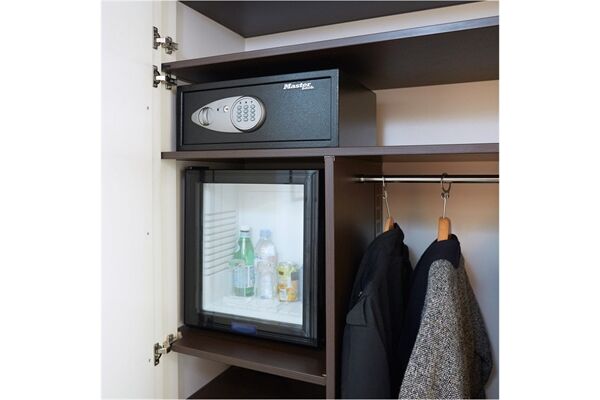 Master Lock Tresor 22L